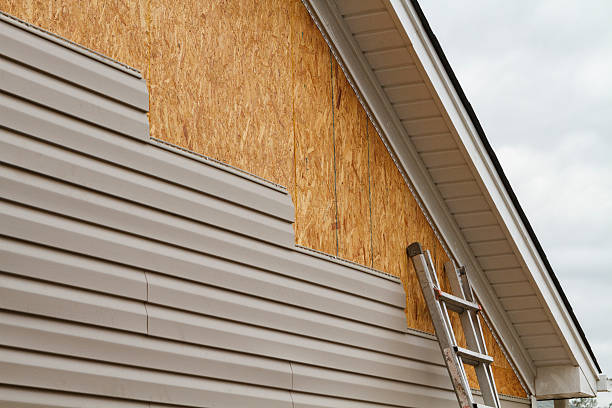 Professional Fiber Cement Siding technician working in Franklinville, NJ